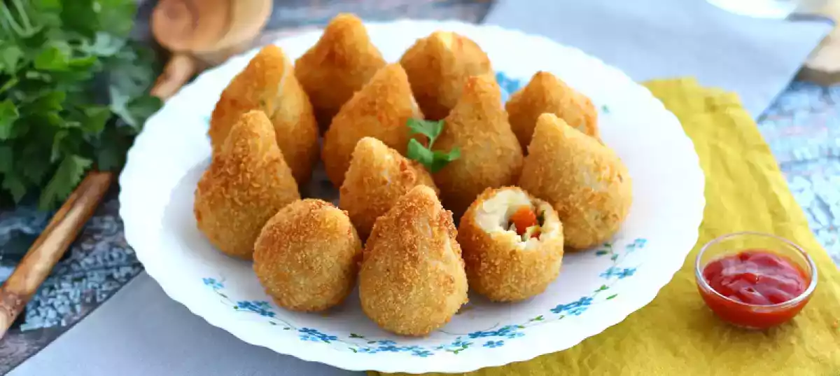 Diferentes massas para fazer as Coxinhas brasileiras