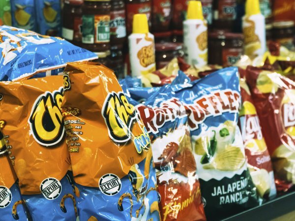 Alimentos ultraprocessados: 7 em cada 10 pessoas não sabem o que são