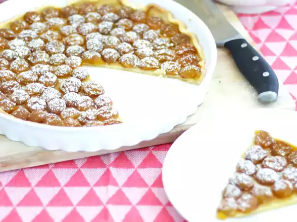 Só 3 ingredientes para a torta de ameixa amarela mais fácil da sua vida