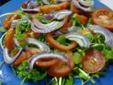 Receita Salada de agrião com tomate e cebola roxa