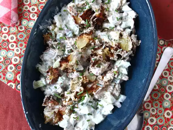 Receita Salada de pepino com batata a murro