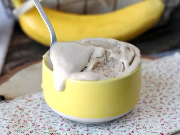 Receita Sorvete de baunilha com whey: 3 ingredientes, proteína pura e zero culpa