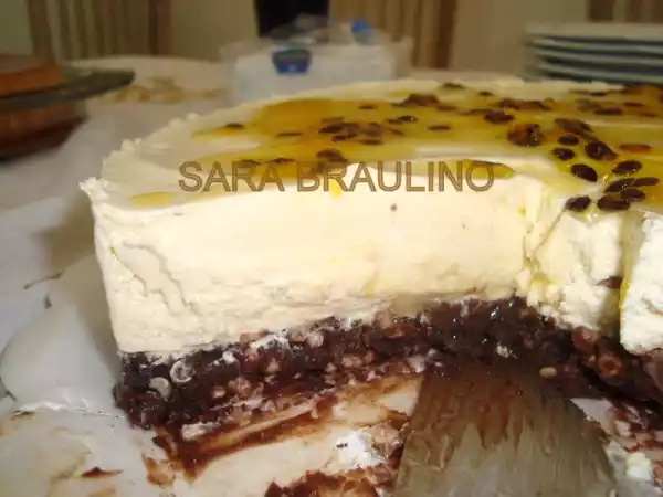 Receita Torta mousse de maracuja base crocante (sara)
