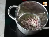 Passo 1 - Sopa de Alho-poró e batata com massa folhada