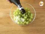 Passo 1 - Uvas com prosecco (embriagado de uva)