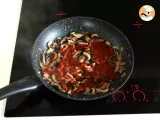 Passo 4 - Trofie ao molho Boscaiola, receita italiana feito com bacon, cogumelos e creme de leite