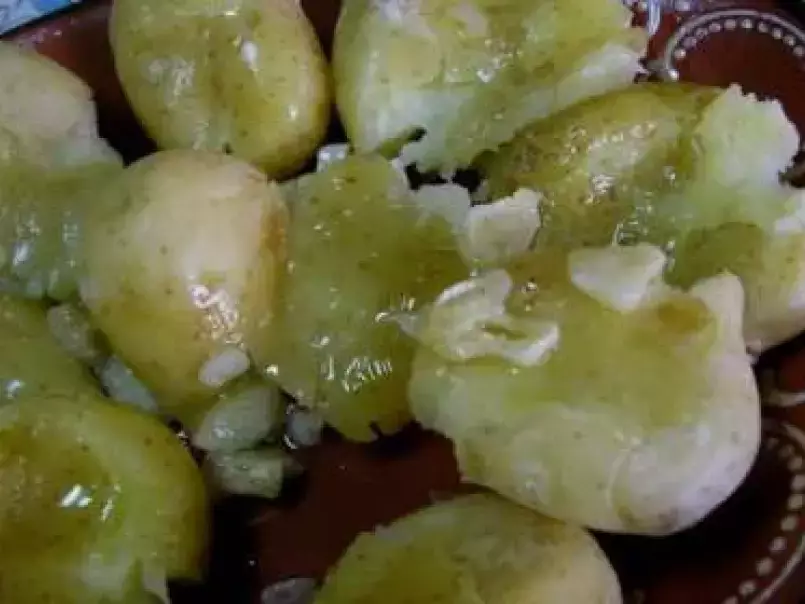 Batatas a murro no microondas - foto 3