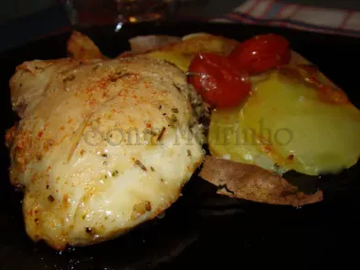 Batatas às rodelas assadas e Frango assado no Forno - foto 9