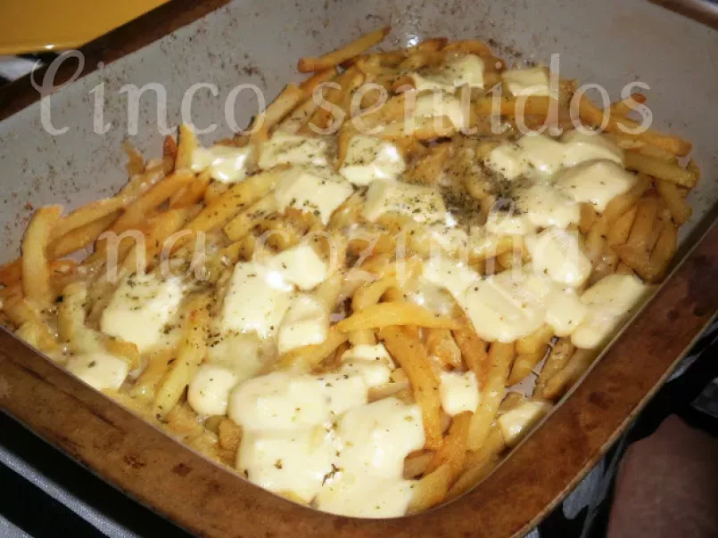 Batatas fritas no forno com queijo gratinado - foto 3