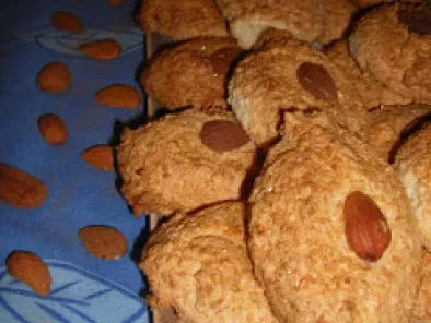 Biscoitos de Amendoa e Coco Á Rico.