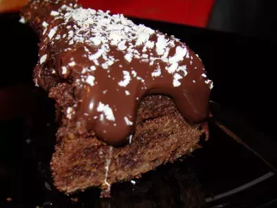 Bolo de Chocolate Recheado com Creme Russo e Coberto com Leite Condensado de Chocolate - foto 6