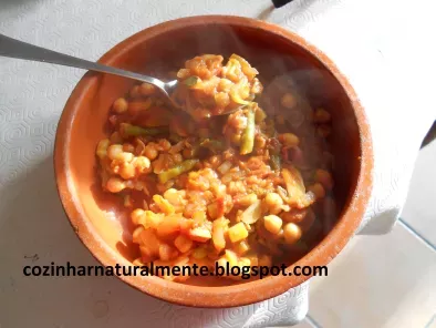 Caçarola de grão-de-bico e legumes (vegetariana) - foto 2
