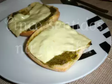 Caldo verde e bruschetta de pesto com queijo numa noite chuvosa... - foto 4