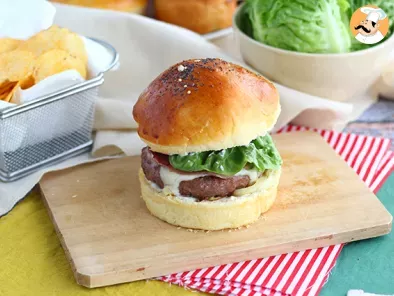 Cheeseburger (queijo raclette e presunto)
