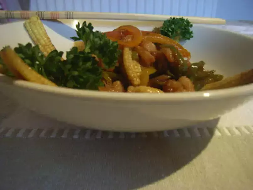 Chop suey de camarão. - foto 2