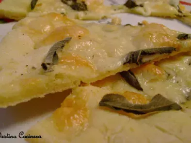 Como en Sicilia: Pizza Crocante con Harina de Semola de Trigo Duro.