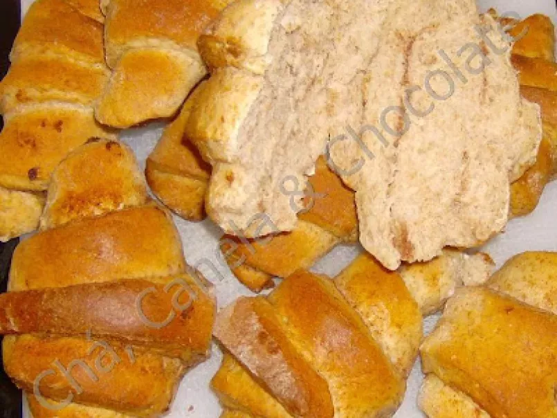 Croissants Integrais de Amêndoa e Canela