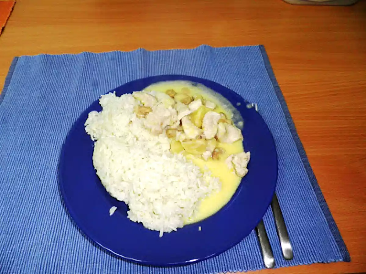 PEITINHOS DE FRANGO COM MAÇÃ NA BIMBY