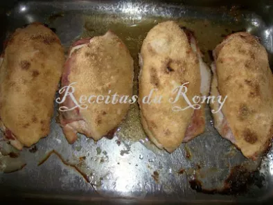 Peitos de frango recheados com fiambre, presunto e queijo - foto 3