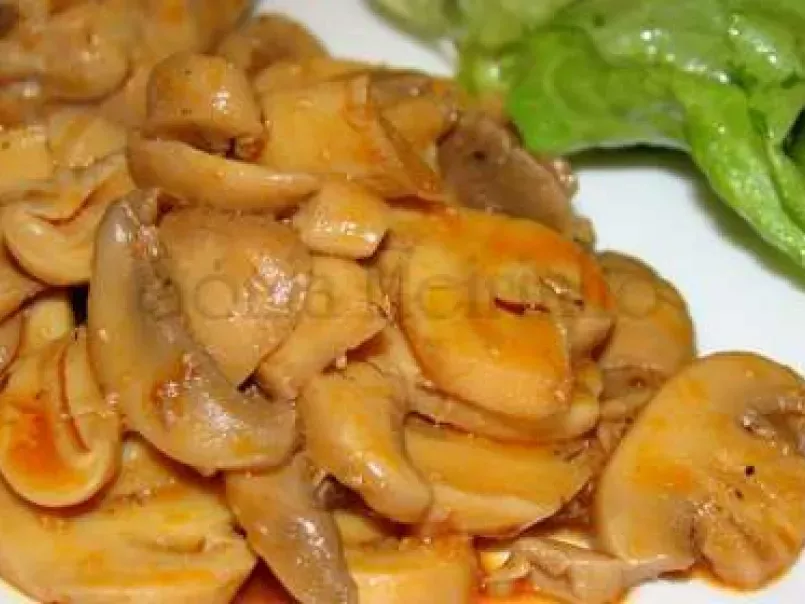 Pernas de Frango com Cogumelos e Salada de Alface - foto 3