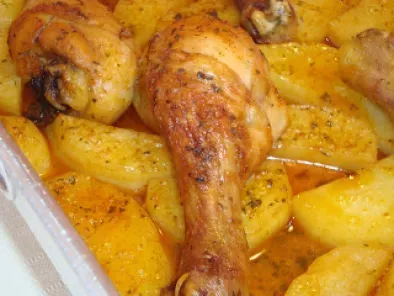 Perninhas de frango aromáticas no forno, com batatas e couscous - foto 2