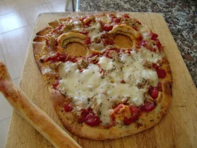Pizza de harina de garbanzos con salsa boloñesa - foto 2
