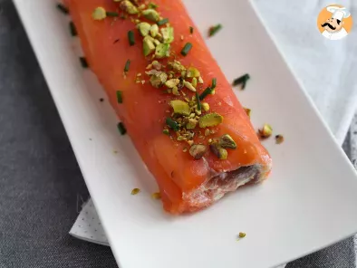 Rocambole de salmão recheado com ricota e pistache - foto 4