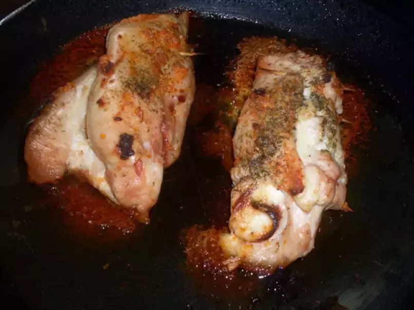 Rolinhos de frango no forno com chourição e queijo flamengo - foto 2