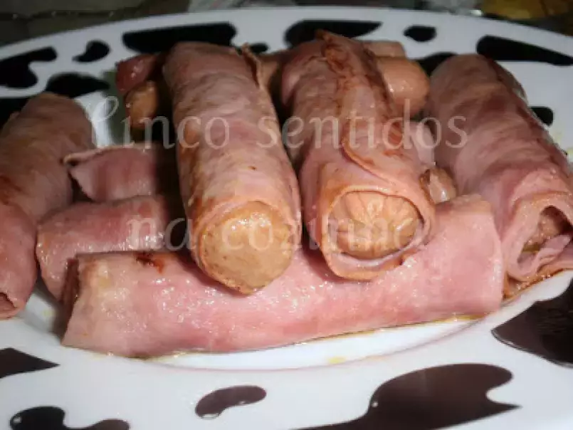 Rolinhos de salsichas com fiambre - foto 2