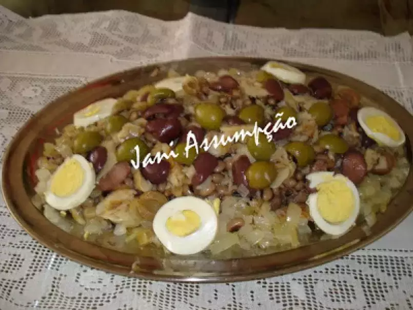 Salada de feijão fradinho com bacalhau e Falsos Alfajores - Jani