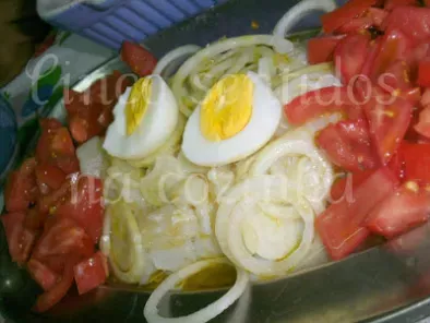 Salada fria de bacalhau com tomate - foto 2