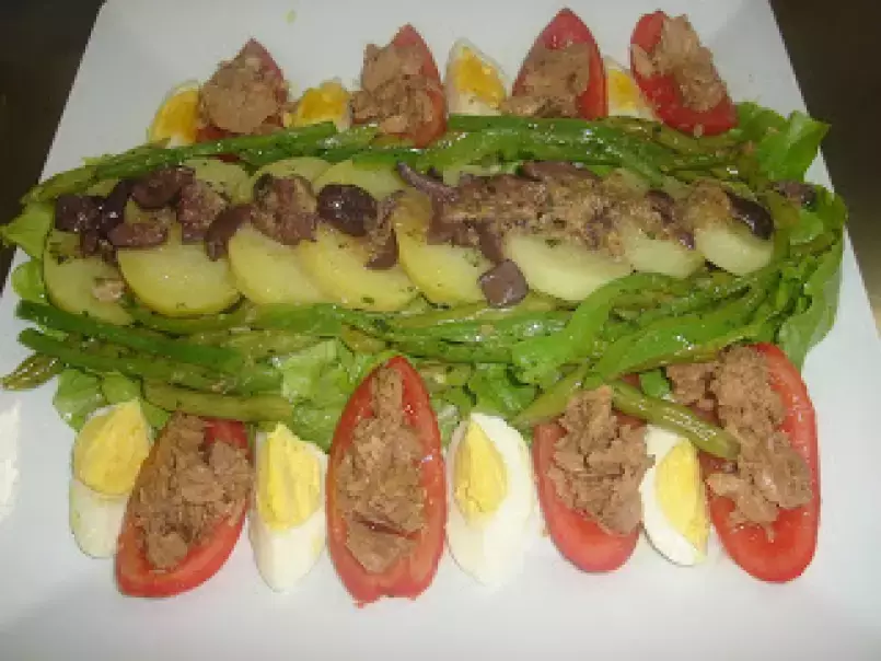 Salada Niçoise (salade nicoise) - foto 2