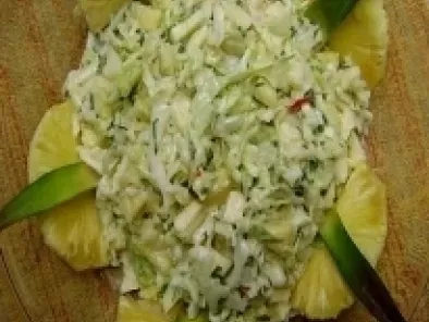 Salada refrescante de abacaxi