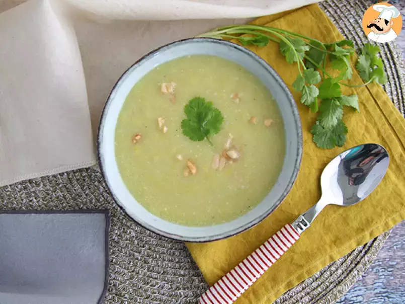 Sopa de alho poró francês, leite de coco e caril (curry) - foto 3