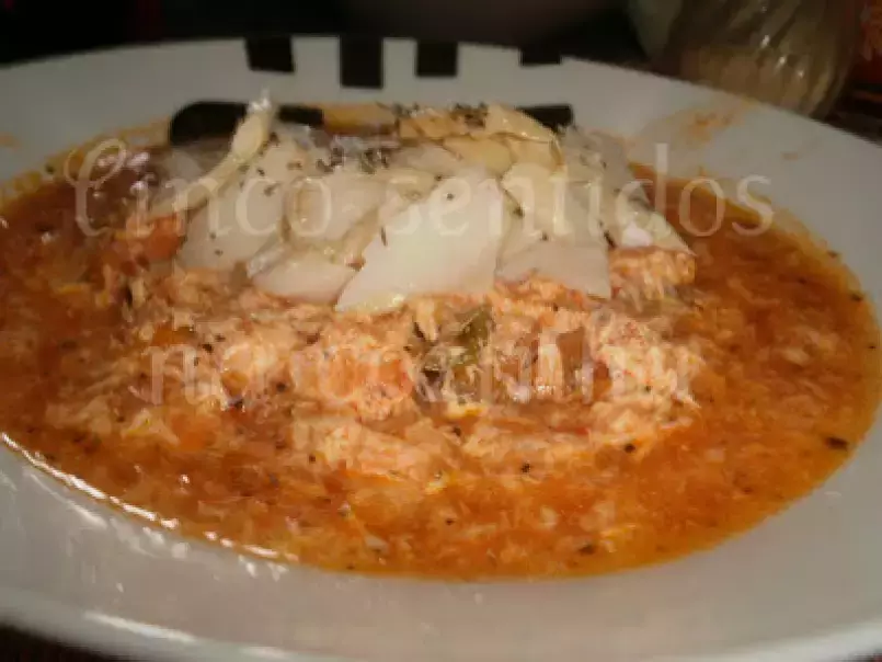 Sopa de tomate com bacalhau e farripas de ovos - foto 2
