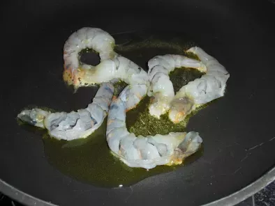 Talharim com cogumelos, camarão e molho branco cremoso - foto 4