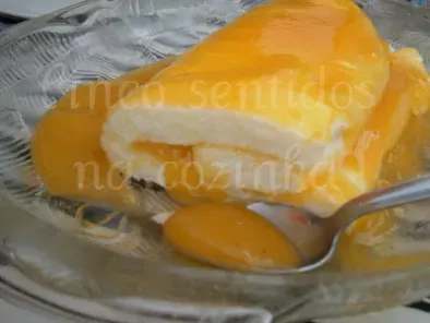 Torta de claras com doce de ovo - foto 2