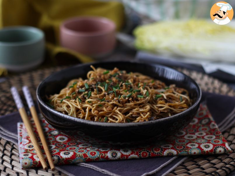 Wok de macarrão chinês, legumes e proteína de soja - foto 4