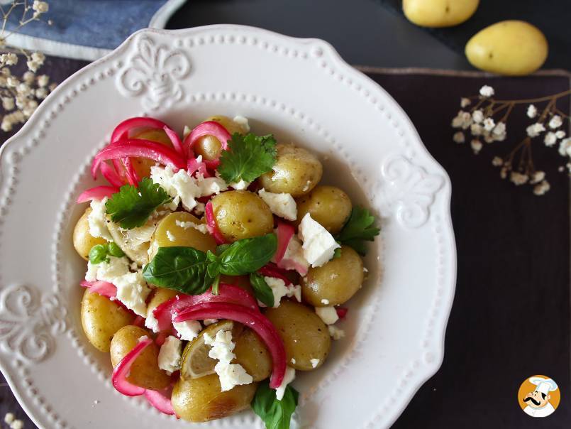 3. Batata bolinha com limão e feta: uma explosão de sabores