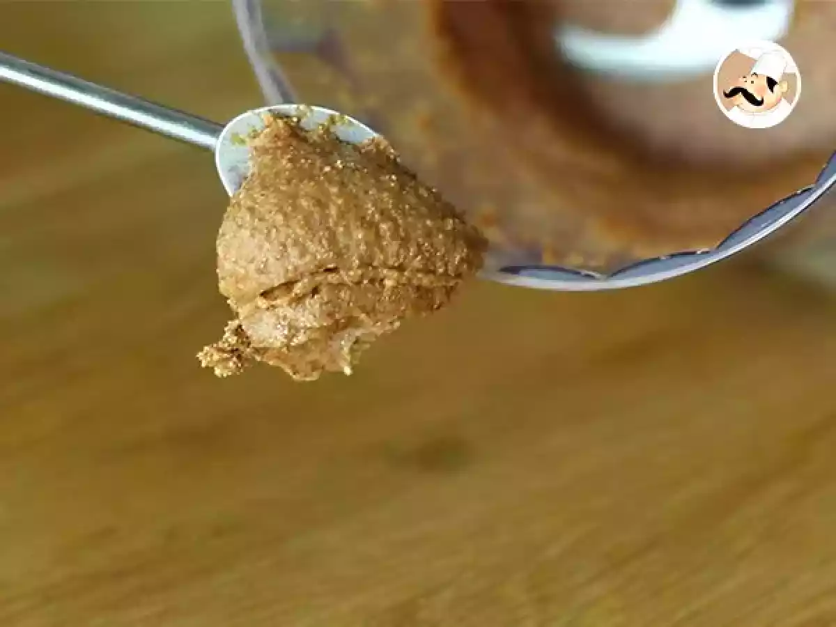9. Praliné, pasta de amêndoas e caramelo
