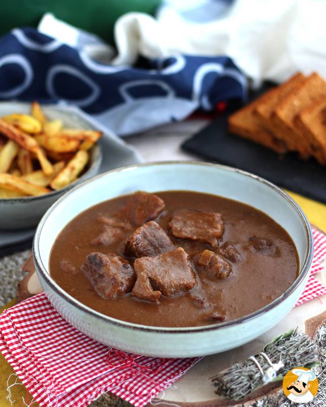 Carbonnade Flamande (carne com molho de cerveja) rbon