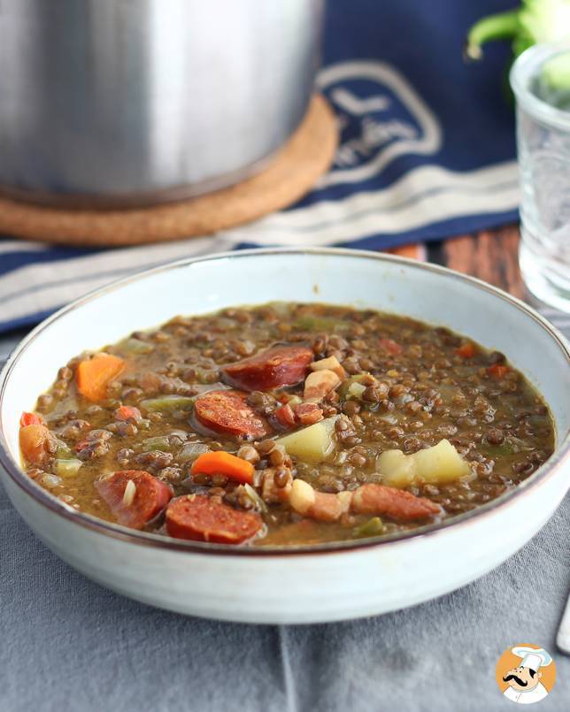 Lentilhas caseiras com chouriço