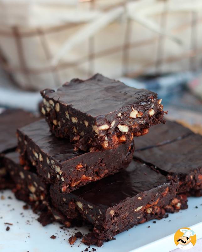 2. Brawnie: o brownie cru com tâmaras