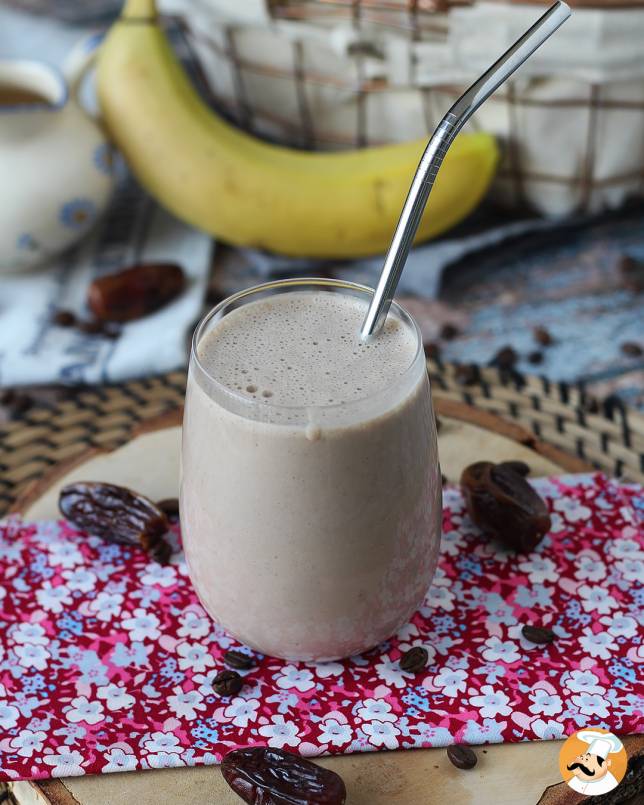 4. Smoothie de café e tâmaras