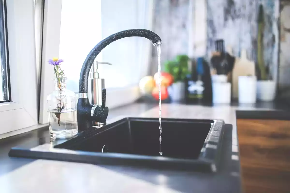 12. Utilizar a pia da cozinha para lavar alimentos