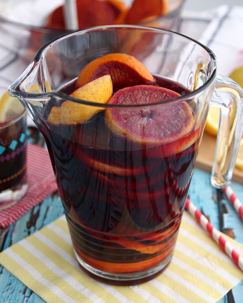 Sangria vinho tinto (clássica):