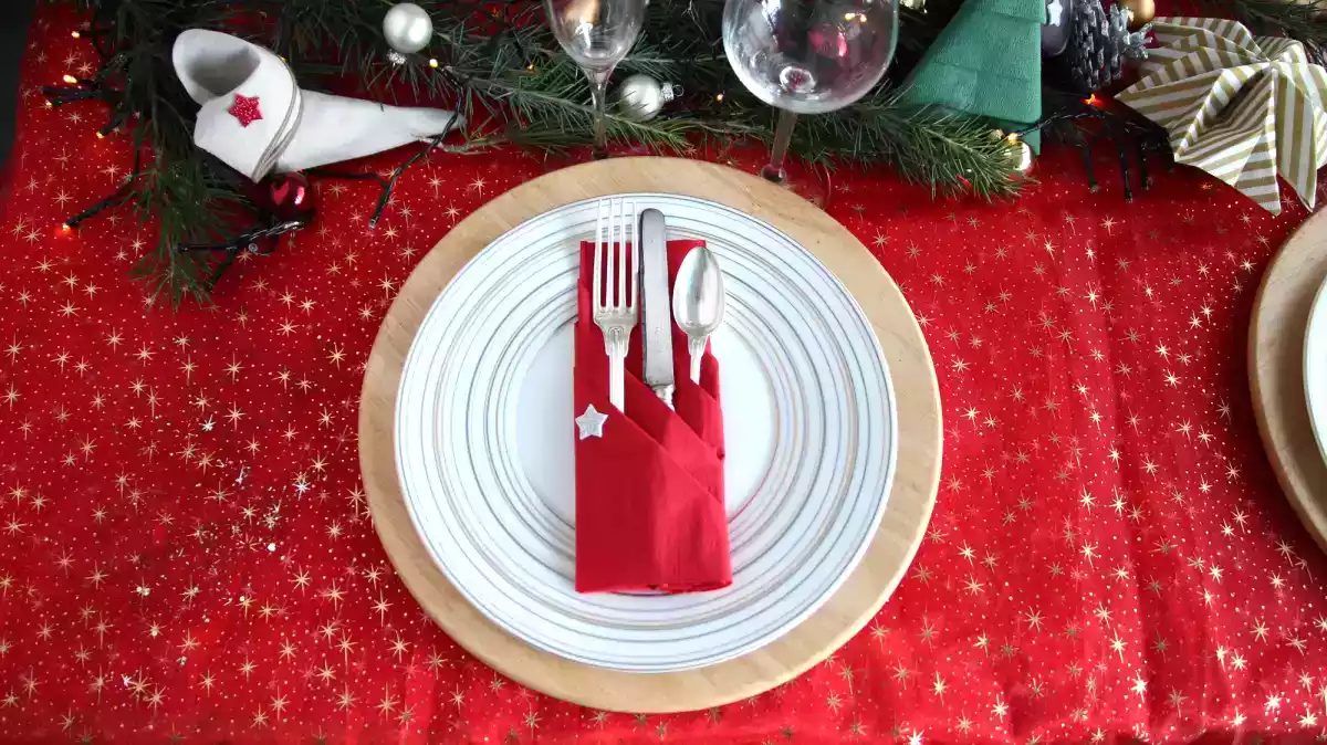 Especial NATAL: 4 maneiras de dobrar o guardanapo, foto 1