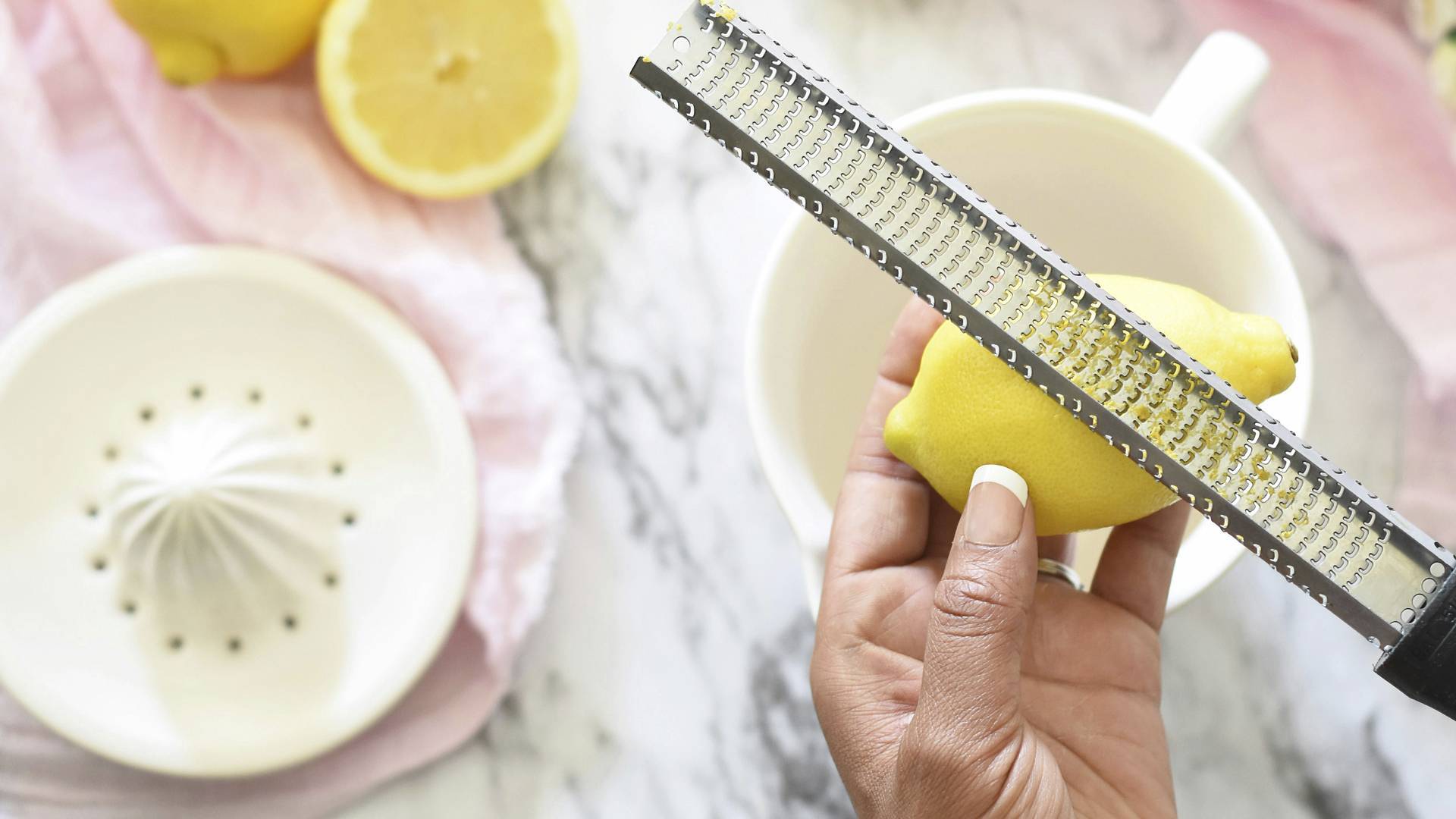 Não jogue fora a casca do limão, use-a para se beneficiar de suas incríveis propriedades nutricionais.