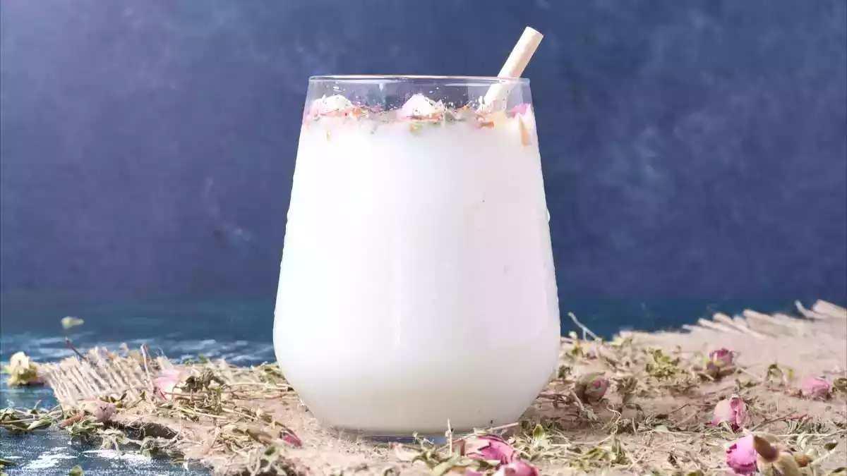 Por que todo mundo está falando sobre o Kefir? Descubra a bebida do momento!