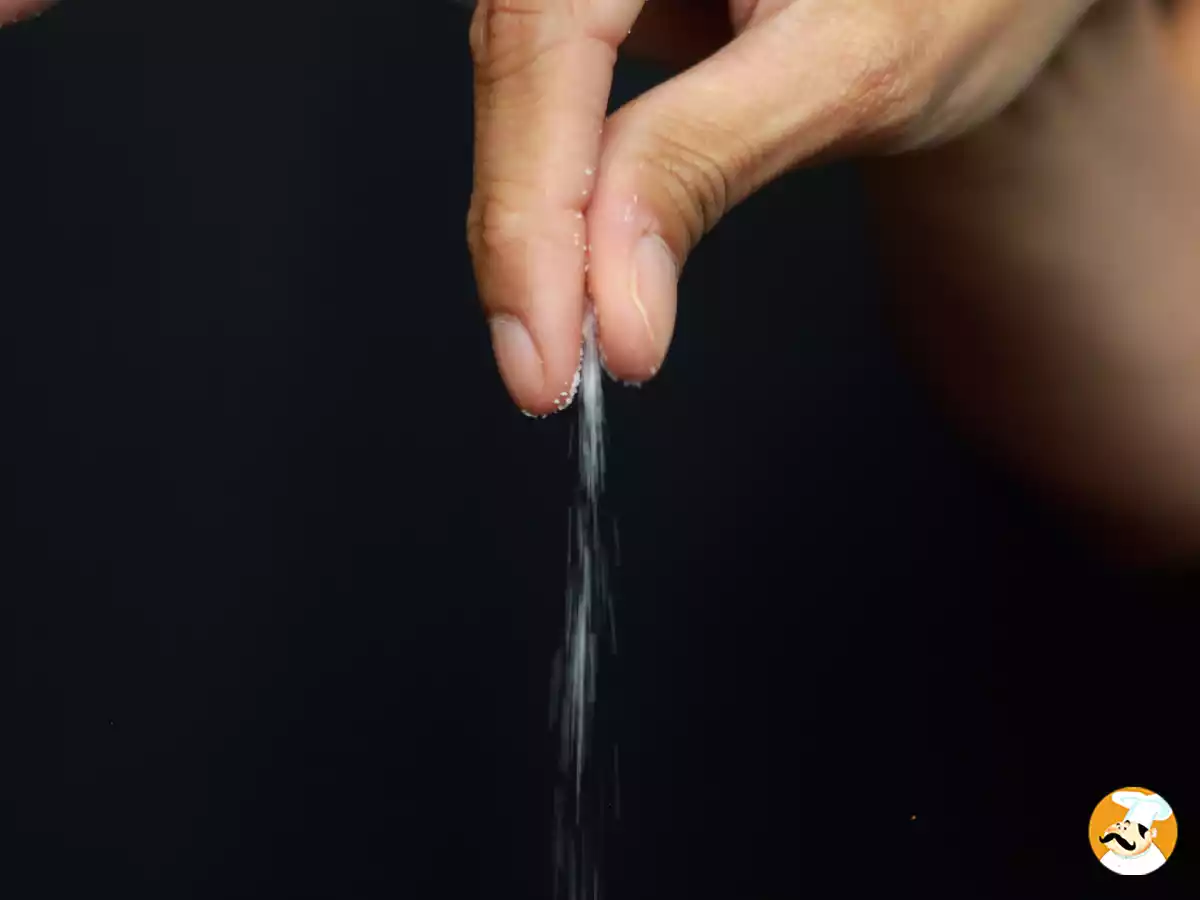 Está comendo muito sal? Veja 3 formas saudáveis de reduzir o consumo!